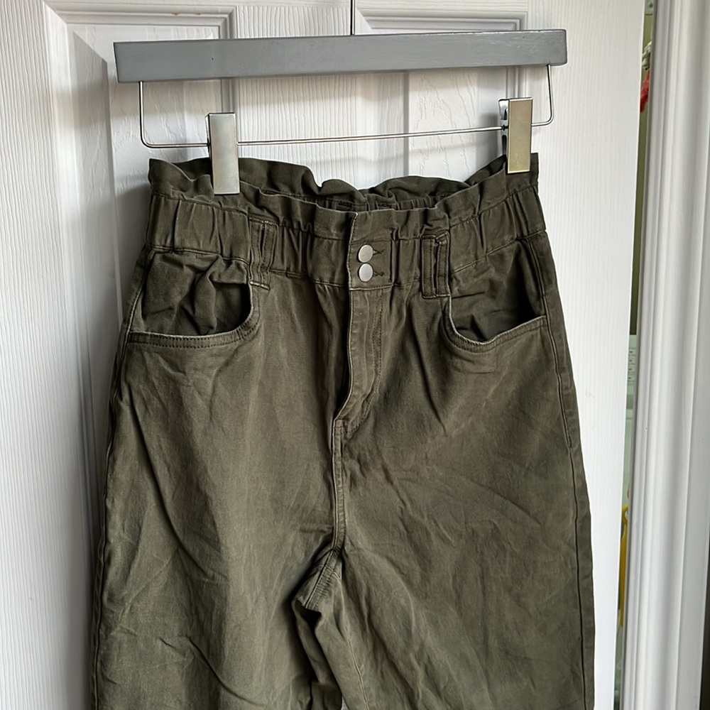 Jean kaki Reitmans size 4 length regular